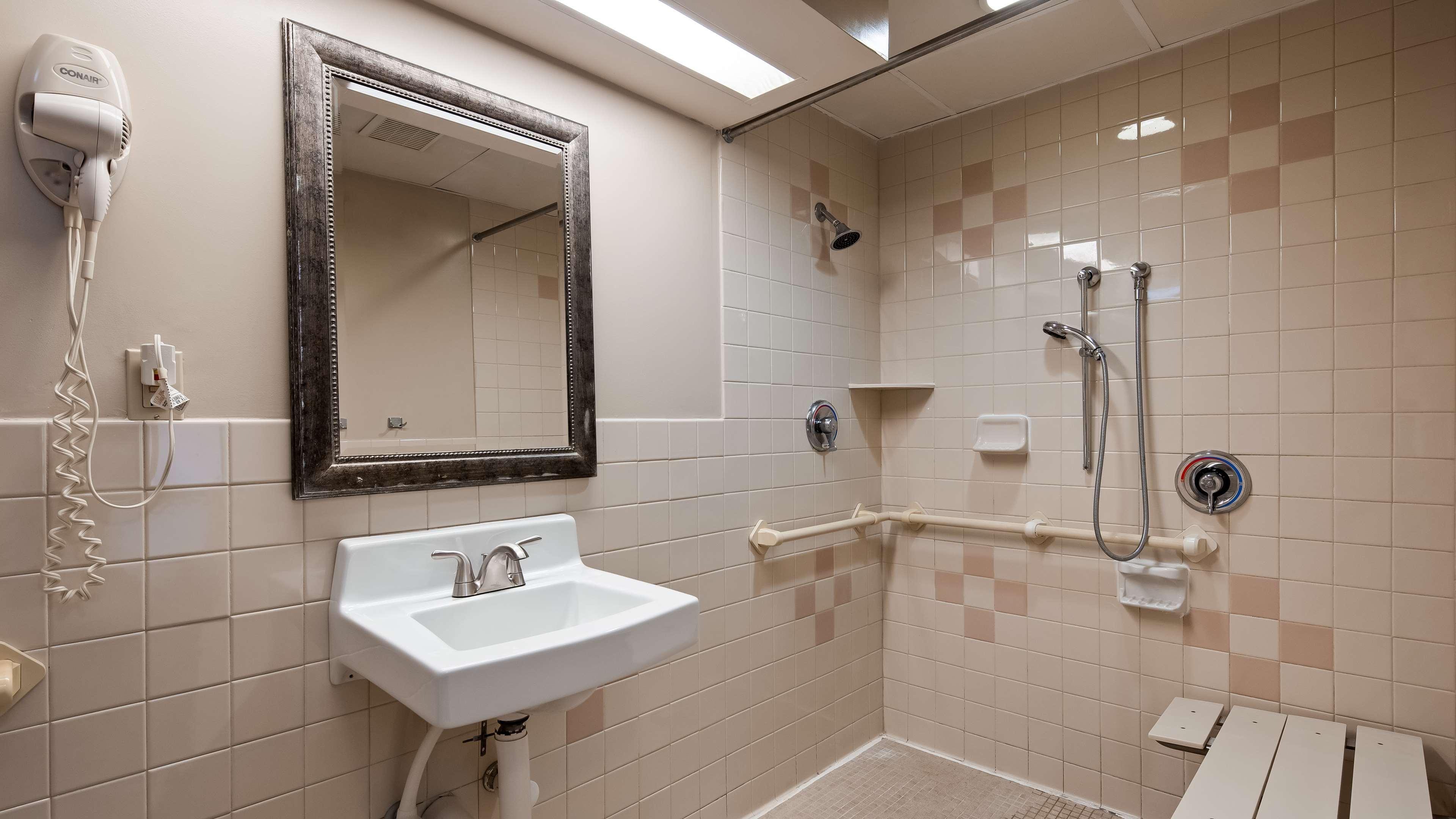 Surestay Hotel By Best Western East Brunswick Zewnętrze zdjęcie