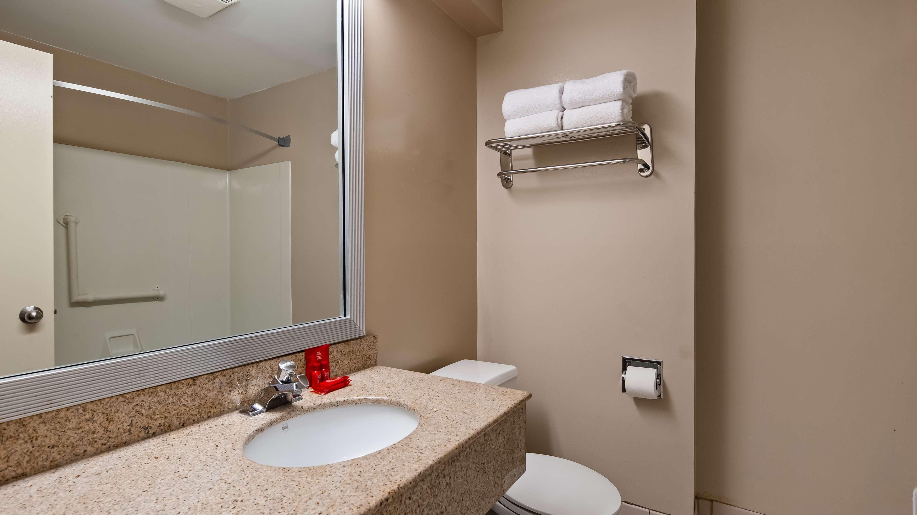 Surestay Hotel By Best Western East Brunswick Zewnętrze zdjęcie