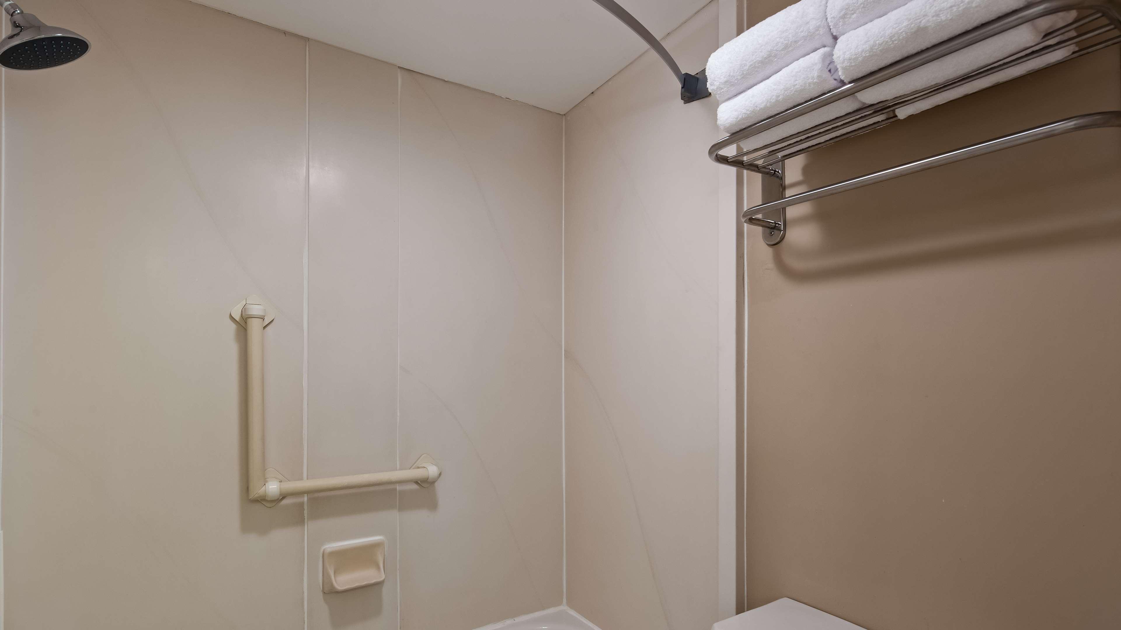 Surestay Hotel By Best Western East Brunswick Zewnętrze zdjęcie