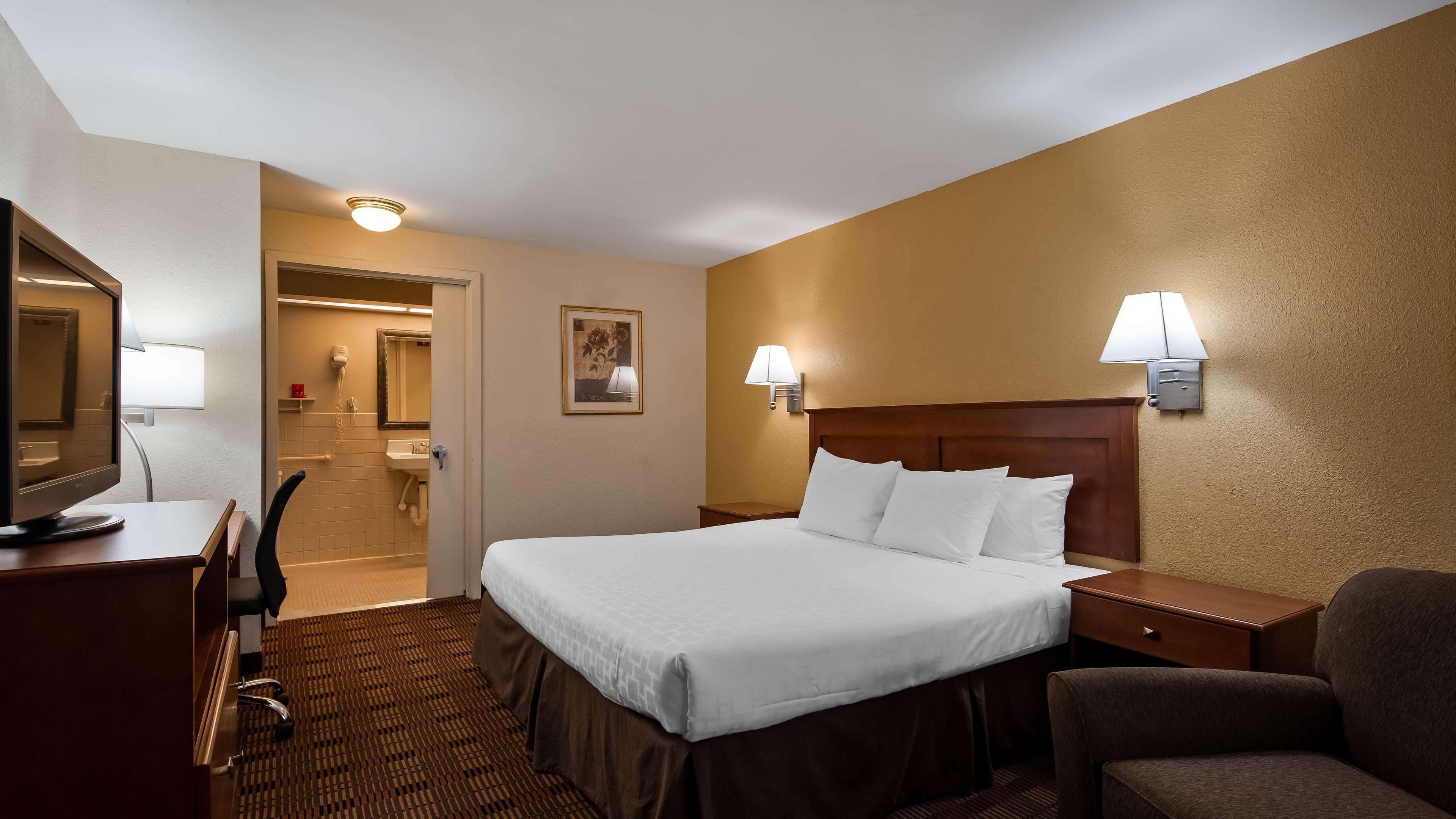 Surestay Hotel By Best Western East Brunswick Zewnętrze zdjęcie