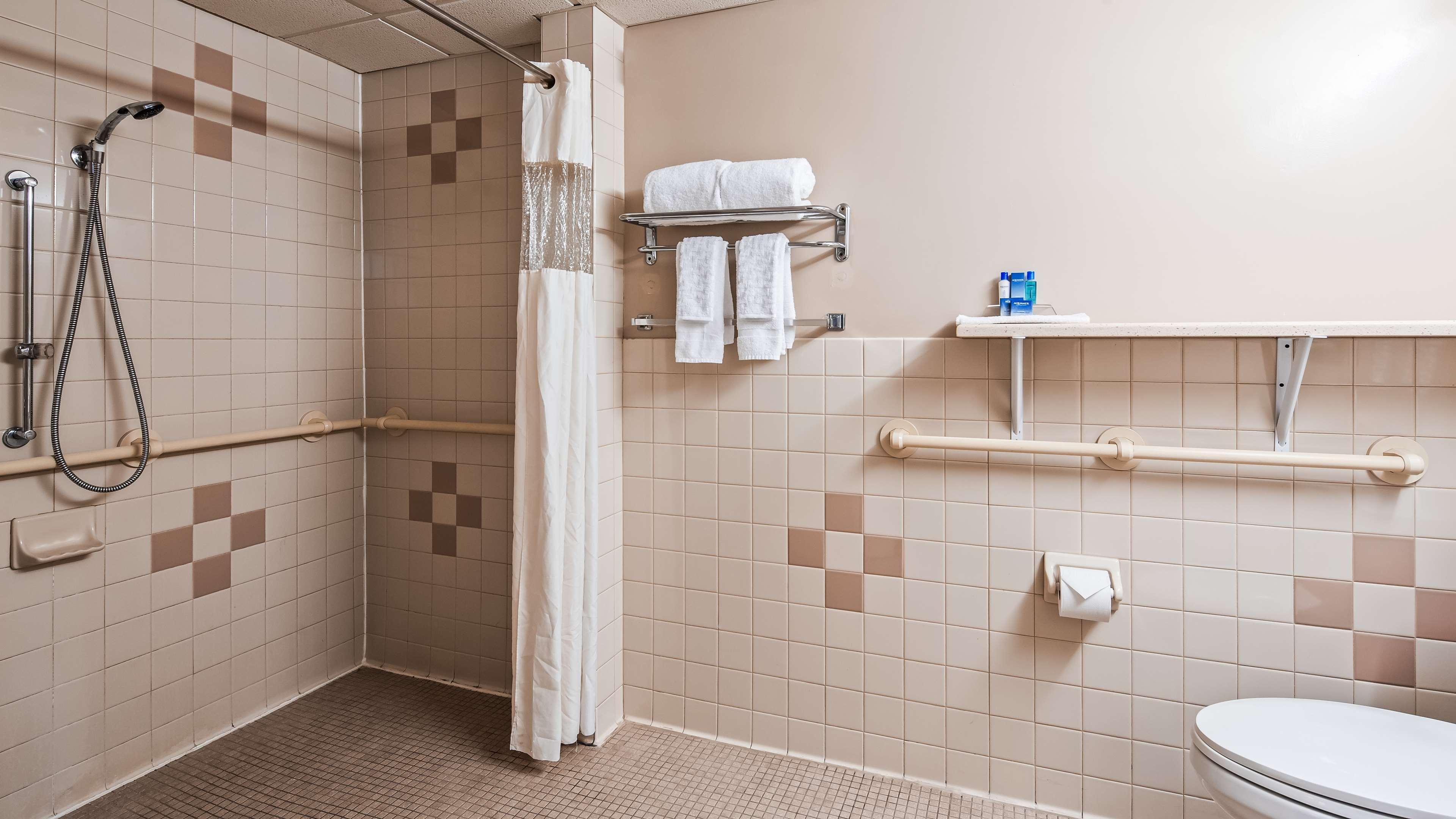 Surestay Hotel By Best Western East Brunswick Zewnętrze zdjęcie