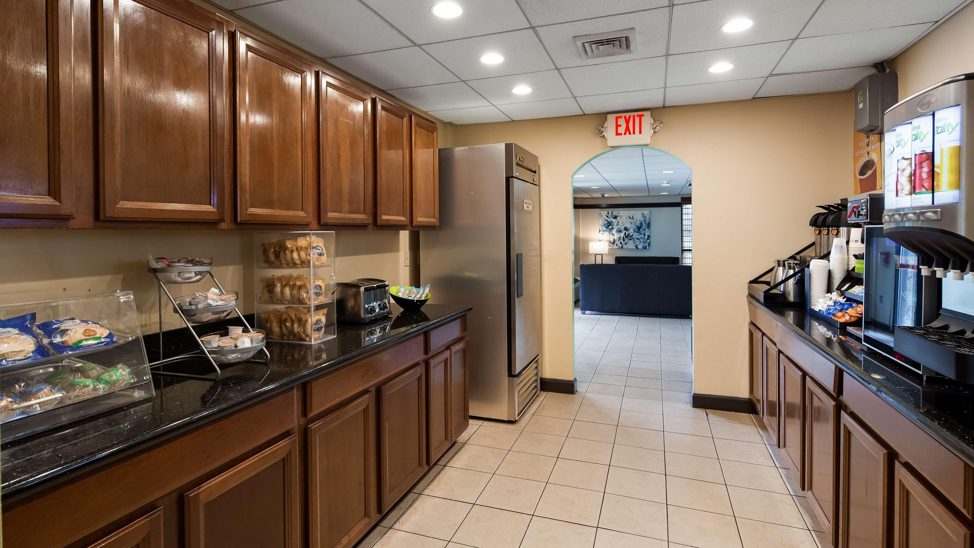 Surestay Hotel By Best Western East Brunswick Zewnętrze zdjęcie