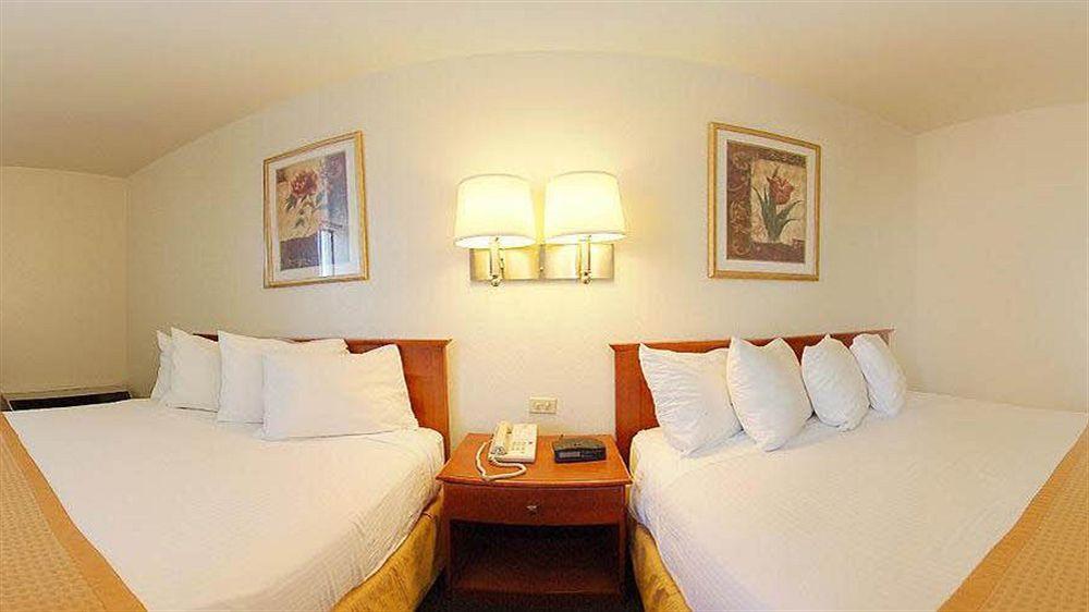 Surestay Hotel By Best Western East Brunswick Zewnętrze zdjęcie